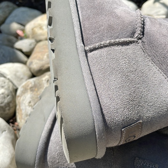 UGG Bailey Suede Bow II Water-Repellent Cold Weather Boots - Picture 13 of 14